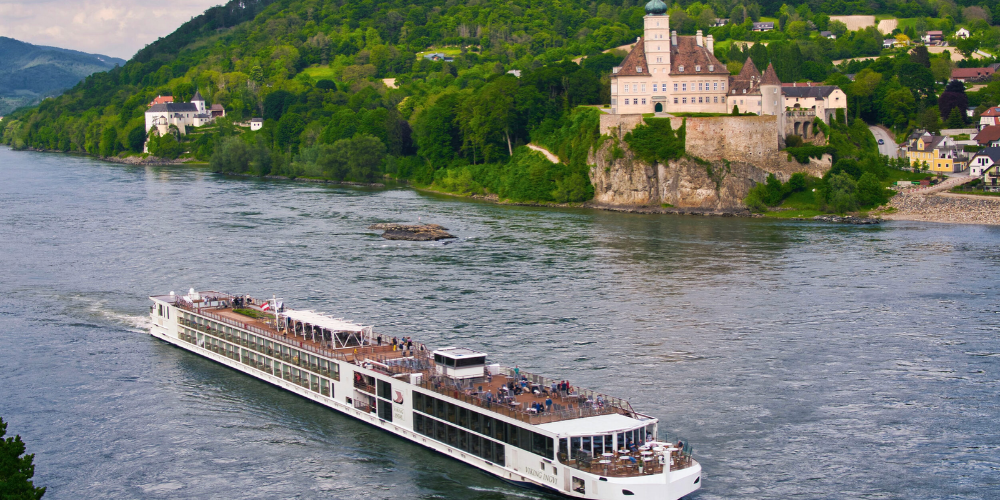Cruise Ship